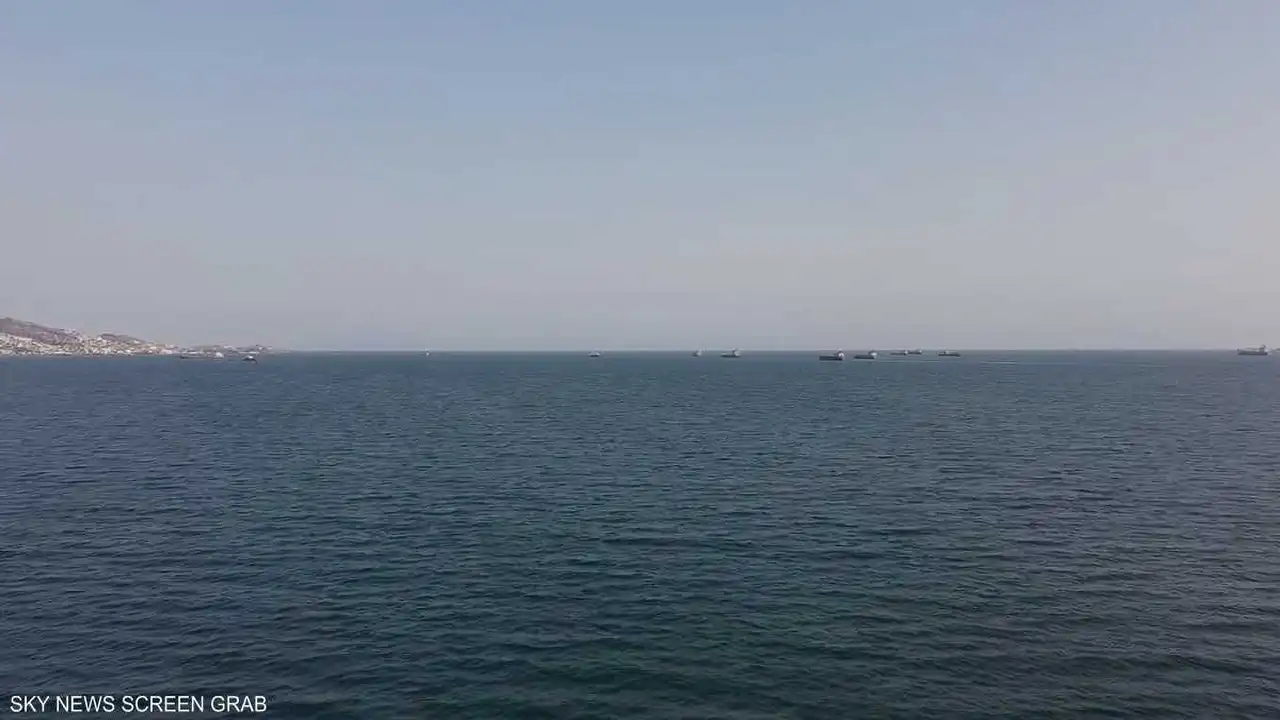 الحوثيون يفرضون قيودًا جديدة على الملاحة البحرية في السعودية